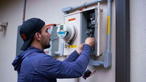 Empower your home: a complete guide for uk households to leverage iot technology for real-time electricity monitoring